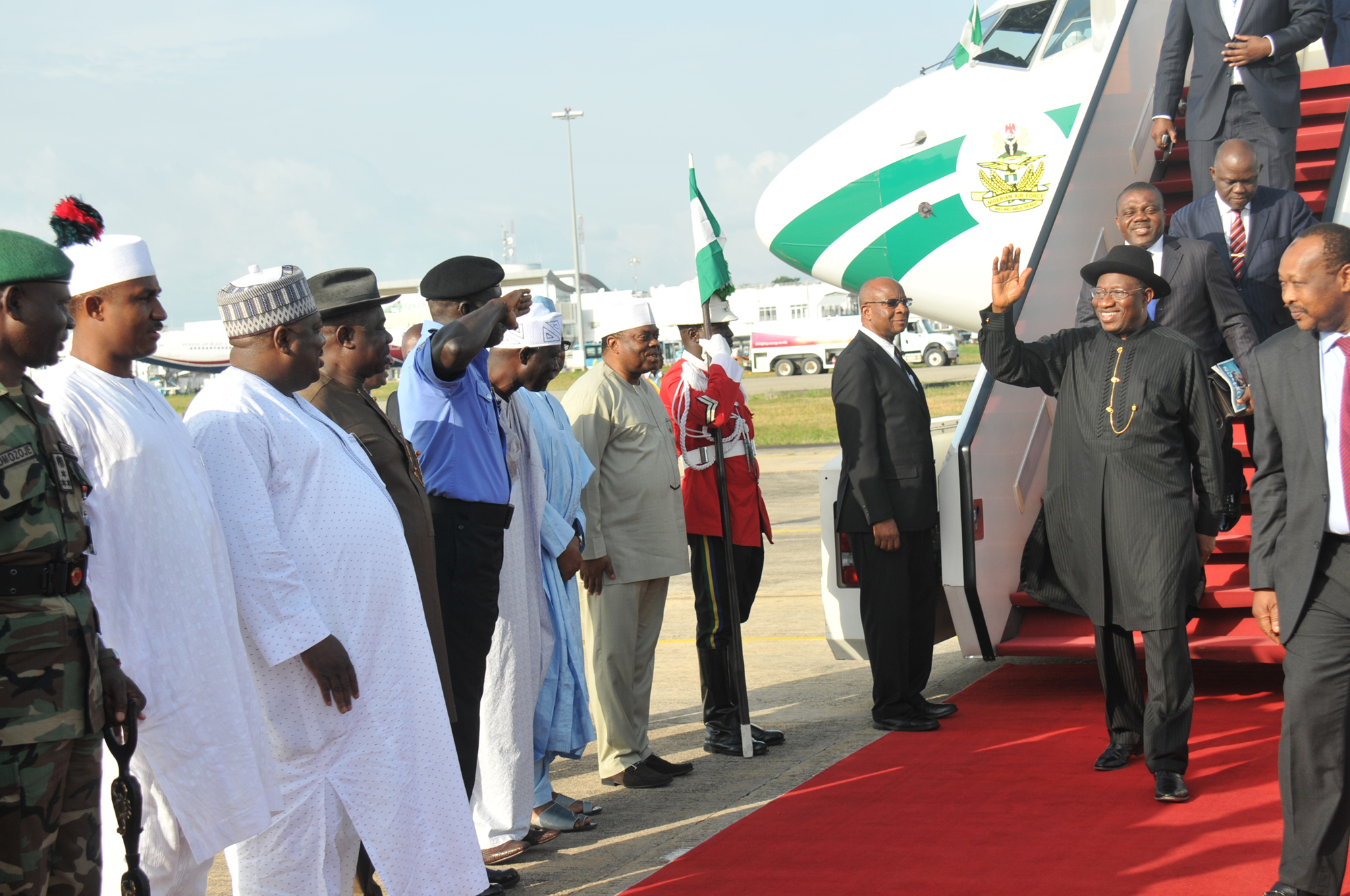 Photo: President Jonathan Returns From UN Meeting In New York Today