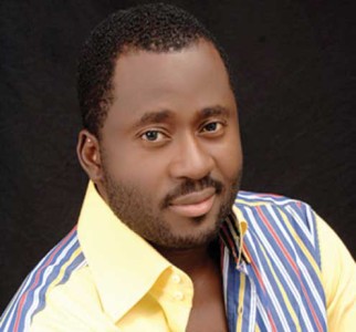 desmond_elliot
