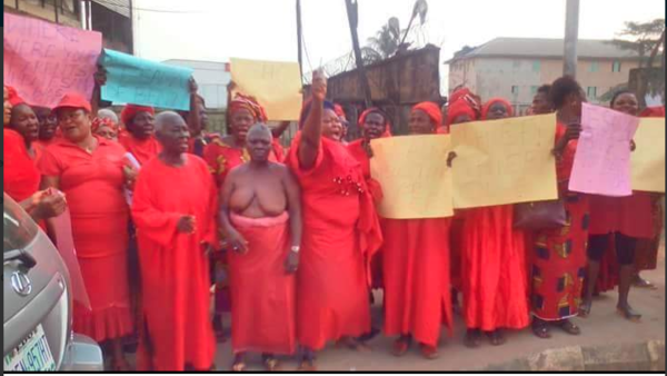 Edo women half naked