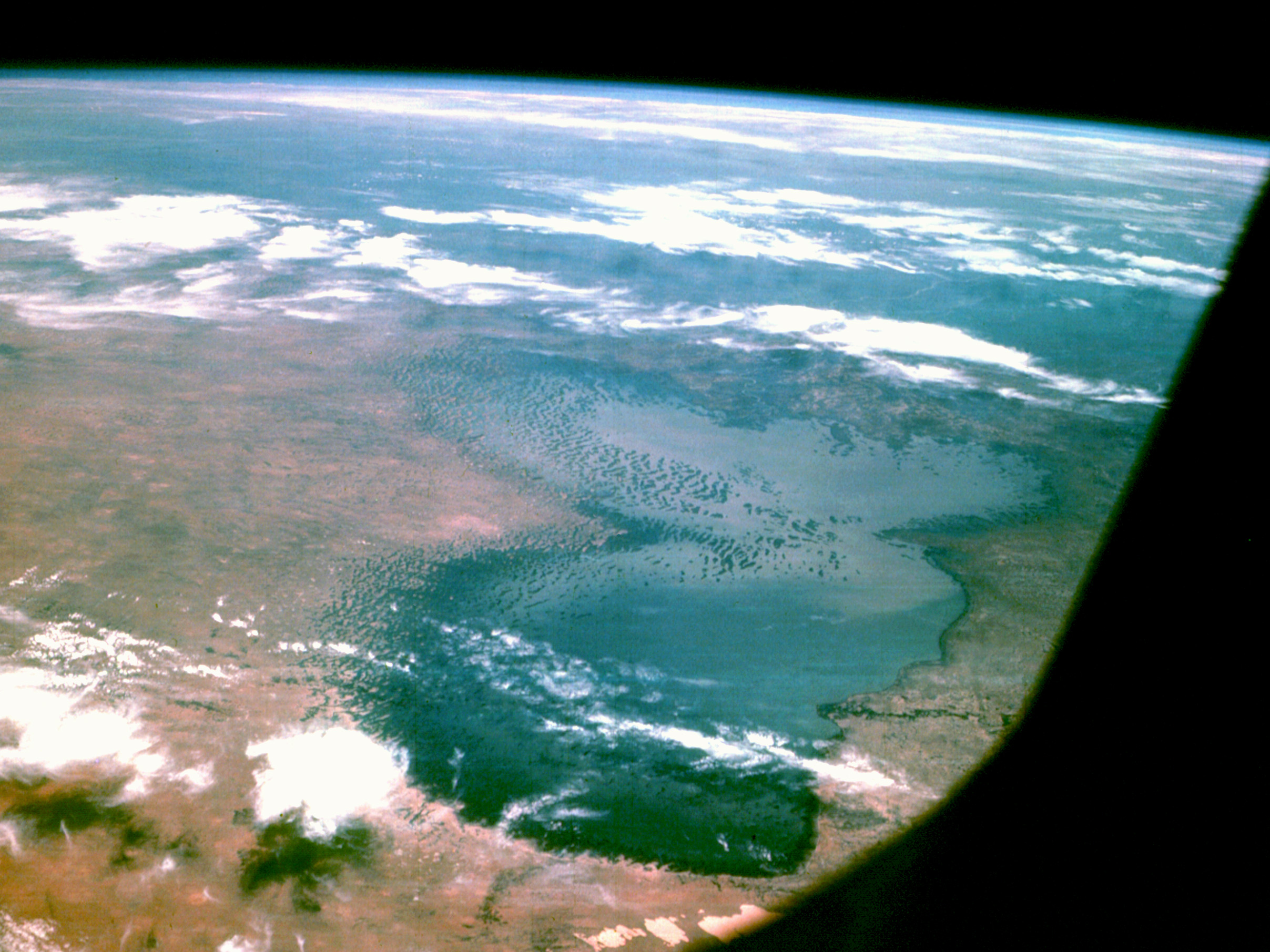 Buhari Seeks Help Of Rich Countries To Stop Lake Chad From Drying Up