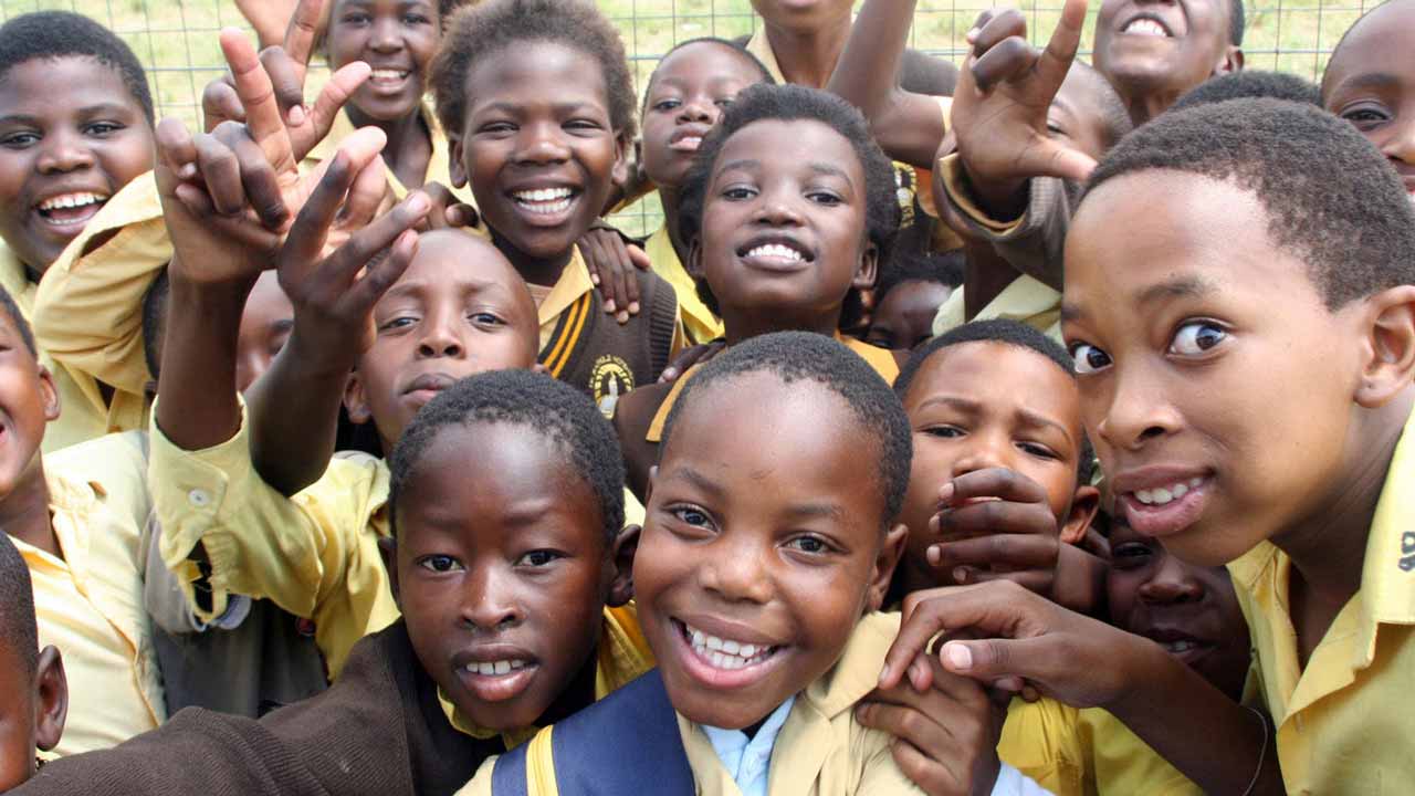Buhari’s Govt Deploys N6.6 Billion To Feed 2.2 Million Pupils In 19,000 Schools Across 14 States