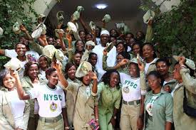 corps-members-with-buhari