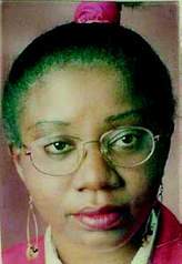 Wife Of University Lecturer Dumps Him For Bricklayer