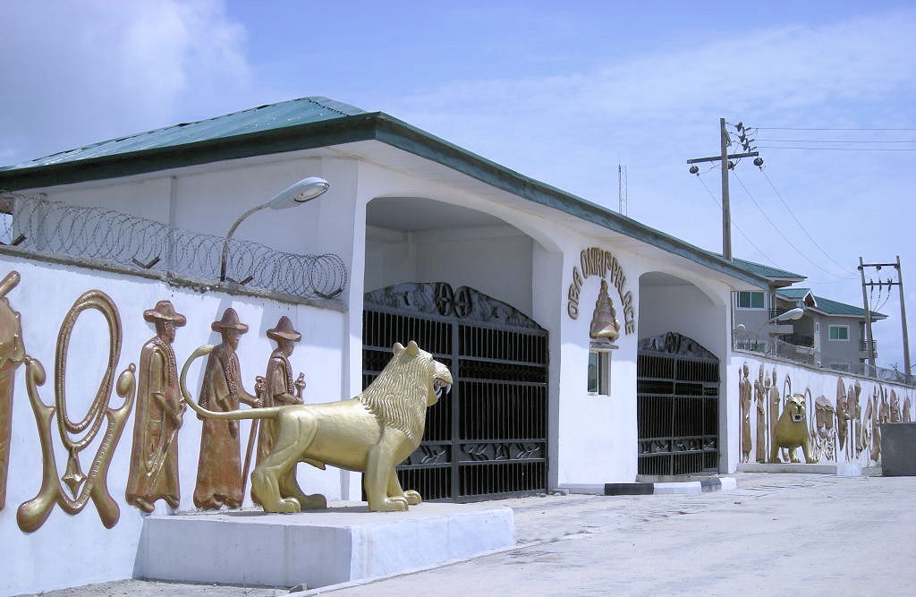Man Charged To Court For Flashing Torchlight At Palace Of Lagos Oba