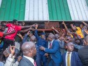 PHOTO: Vice President Takes Tradermoni To Wuse And Karu Markets In Abuja