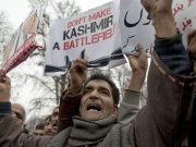 2 Soldiers, 6 Civilians killed In Indian-Pakistan Fighting