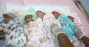 NEWSFLASH: Woman Gives Birth To 7 Set Of Babies In Abuja