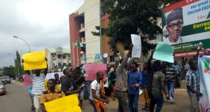 Protesters Storm APC Headquarter, Want Gov Yahaya Bello Stopped From Second Term