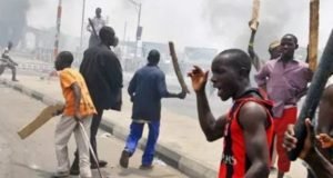 Nov 11 Guber Poll: Hoodlums Temporarily Occupy INEC Office In Kogi