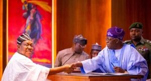 Senator George Akume Takes Oath Of Office As SGF