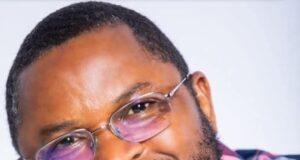 I’m Truly Sorry, Farooq Kperogi Apologizes To Aisha Buhari Over Divorce Story