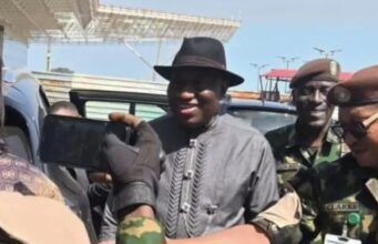 Guinea Bissau Army Escort Goodluck Jonathan To Safety, In Coup Milieu