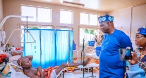 APC Chairman, Prof. Yilwatda Visits Angwan Rukuba, Gives Out N15 Million Succour To Victims Of Attack